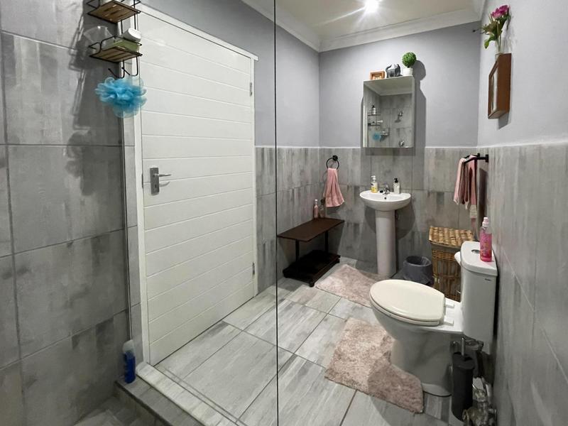 3 Bedroom Property for Sale in Albertinia Western Cape